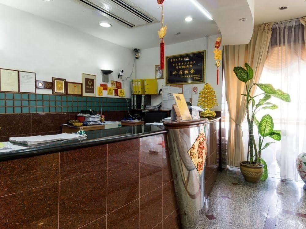 Hotel Reddoorz Near Aljunied Mrt Singapur Exterior foto
